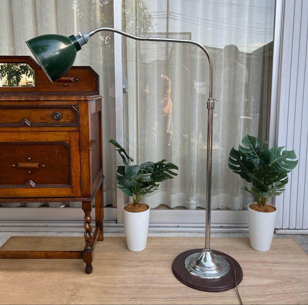 アンティーク　フロアランプ　インダストリアル　ヴィンテージ　シャビー　プロカント