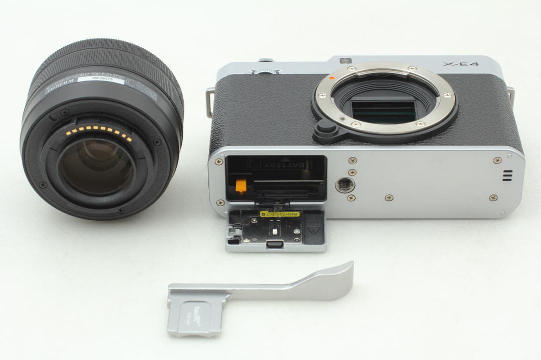 サムレスト付き Fujifilm X-E4 ミラーレスカメラ XC15-45mm