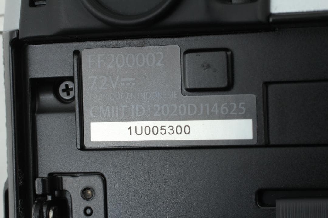 サムレスト付き Fujifilm X-E4 ミラーレスカメラ XC15-45mm