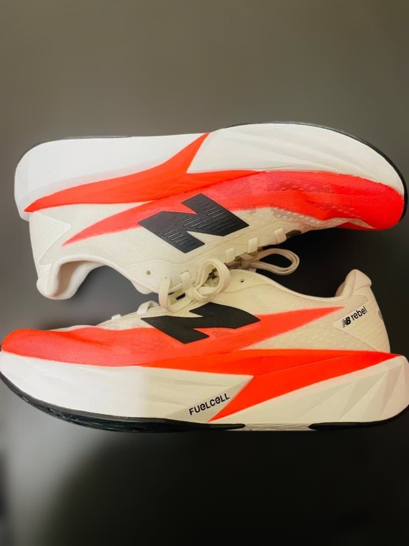 ニューバランス メンズ FuelCell Rebel v5 ランニング