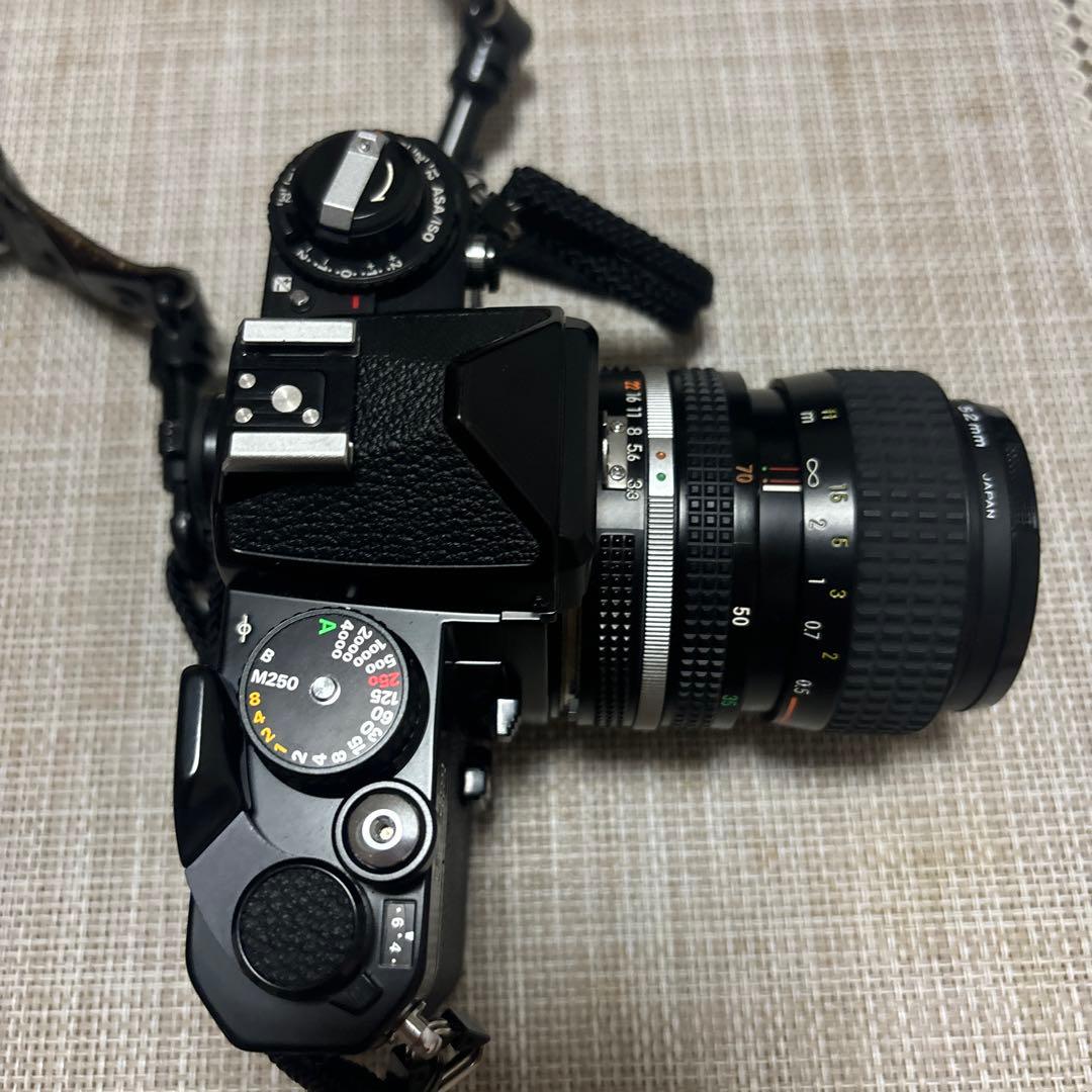 Nikon FE2 一眼レフカメラ 35-70mmレンズ付き ストロボおまけ