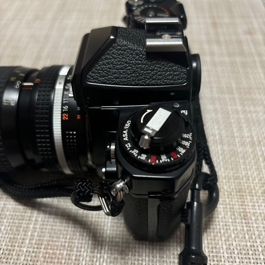 Nikon FE2 一眼レフカメラ 35-70mmレンズ付き ストロボおまけ