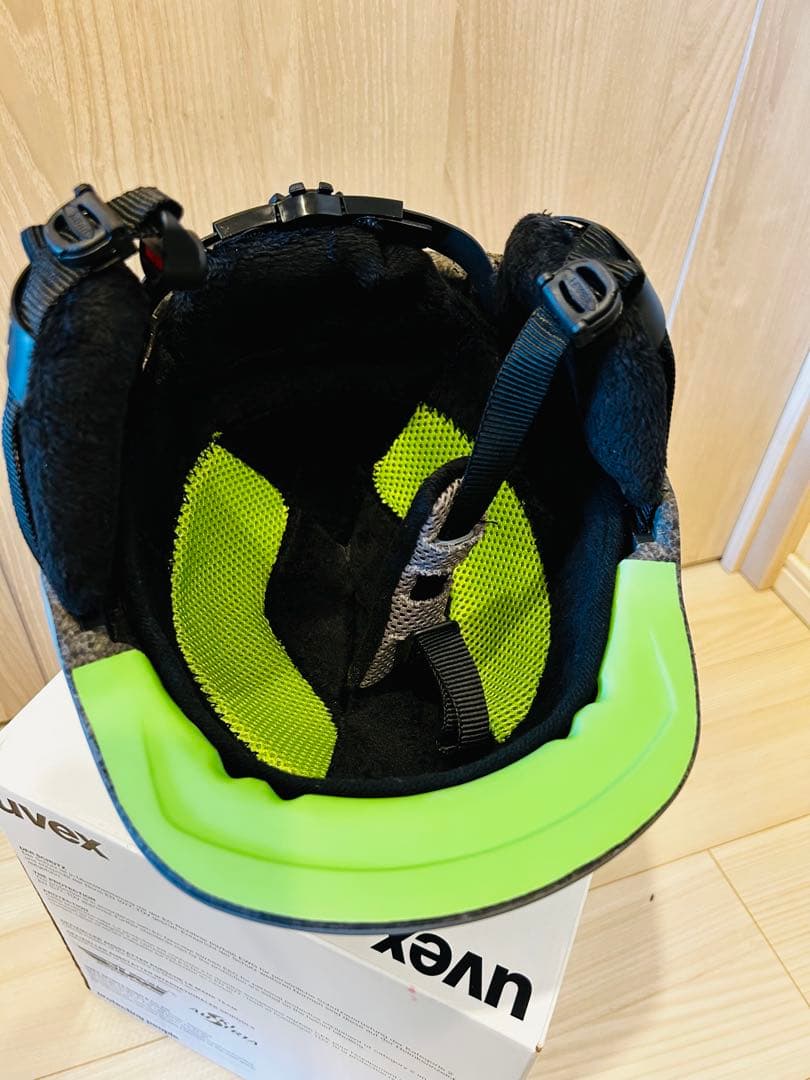 uvex スキー・スノーボード ヘルメット 57-60cm 美品・無事故