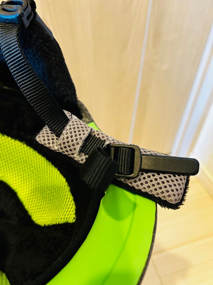 uvex スキー・スノーボード ヘルメット 57-60cm 美品・無事故