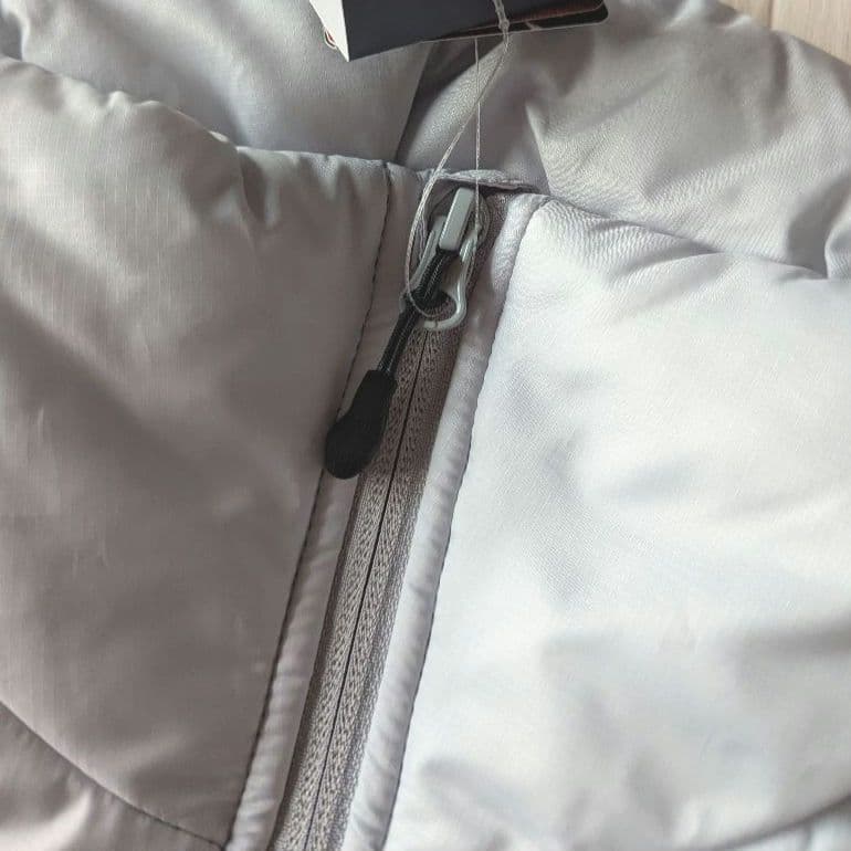 ❇️期間限定価格　新品　YONEX　ウィメンズ　M　中綿ジャケット　レディース