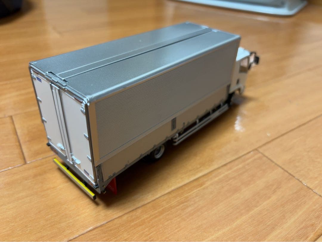 【Kazu】1/43 いすゞ　フォワード　ミニカー