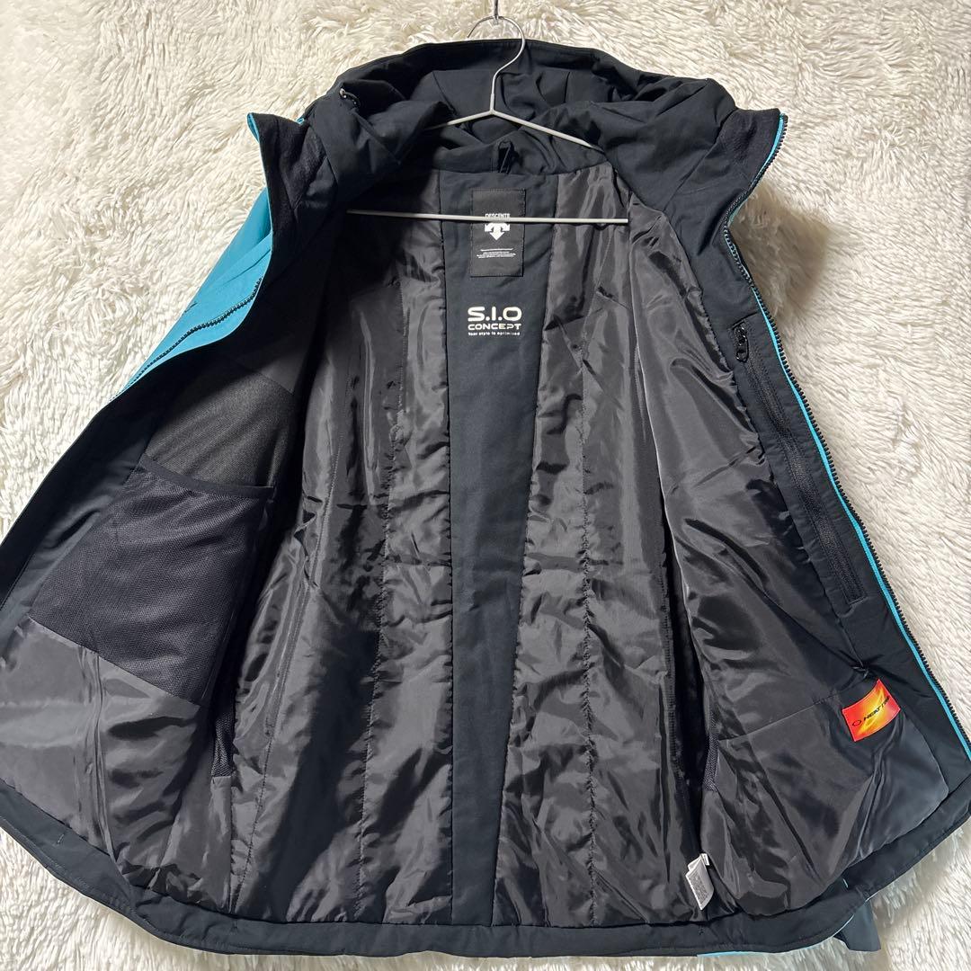 DESCENTE デサント　スキーウェア フード付き ジャケット青✖️黒　M