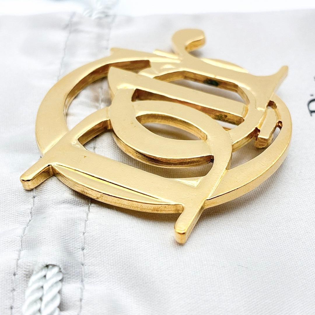 2950-2 極美品✨Dior　ブローチ　CD　ロゴ　希少　刻印