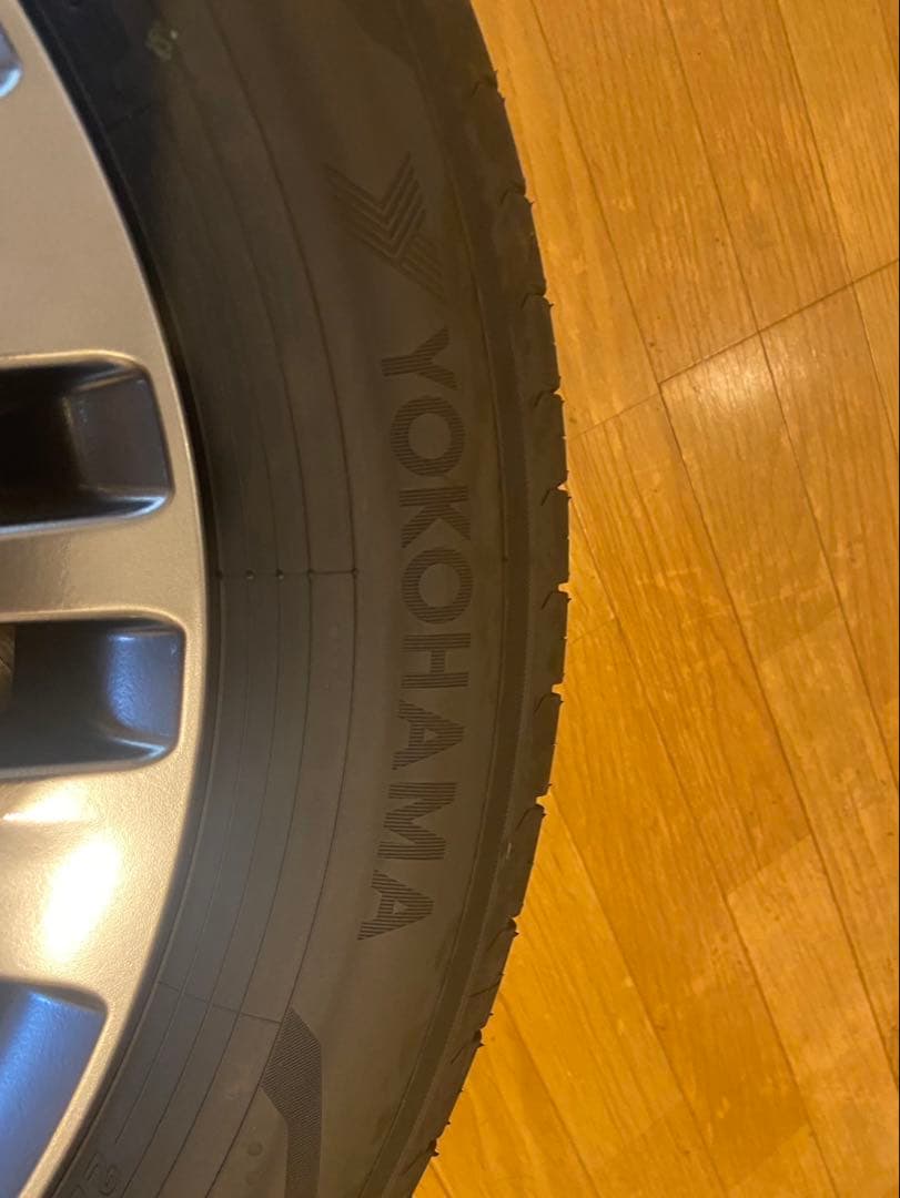 とぷ 225/60/R18 新車外し 純正