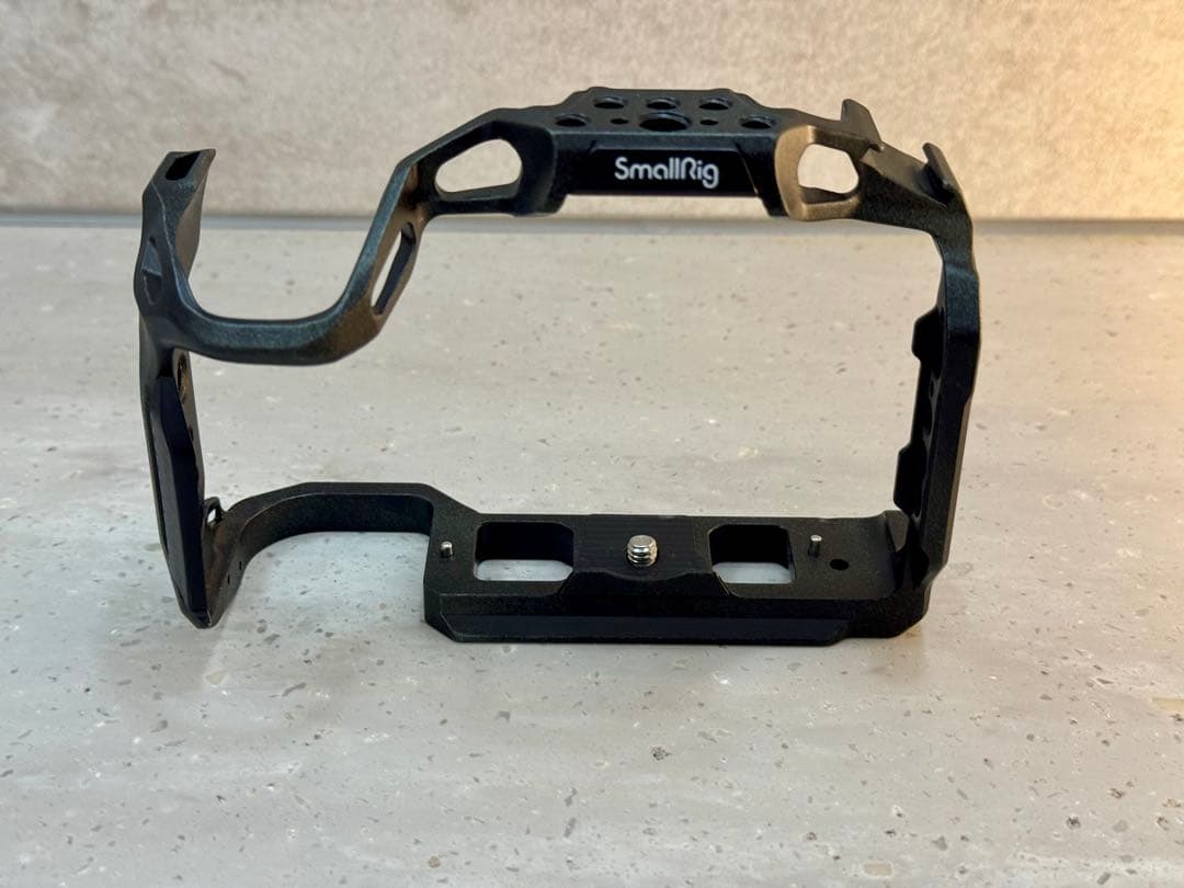 【極美品】Canon EOS R5 本体と付属品 シャッター回数2815回