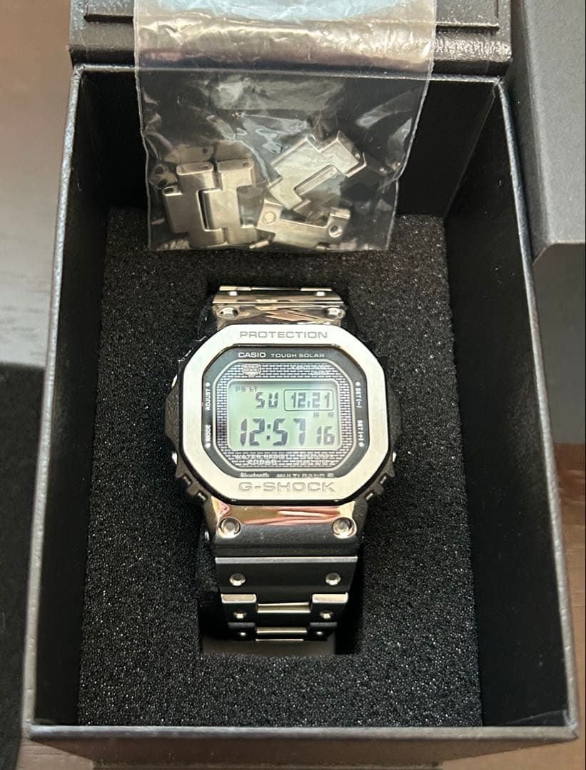 カシオ　Ｇショック　ＧＭＷ－Ｂ5000