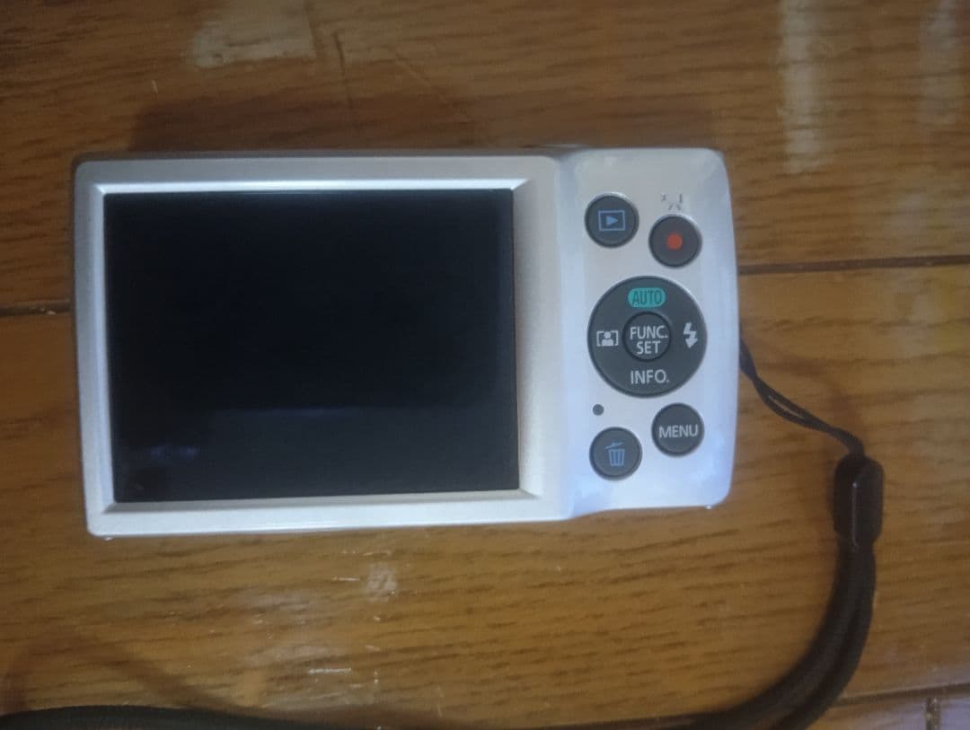 Canon IXY180 バッテリー・充電器付