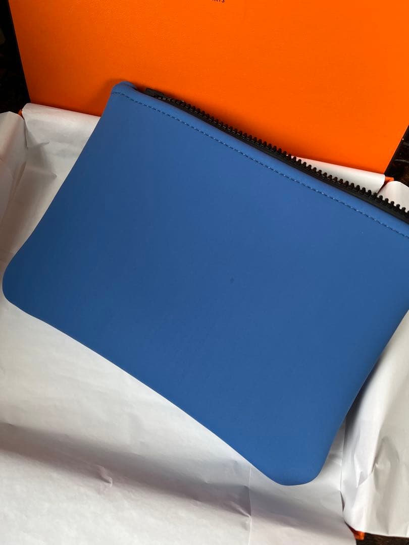 エルメス　クラッチバック　ネオバンゼンソレイユ　現行品