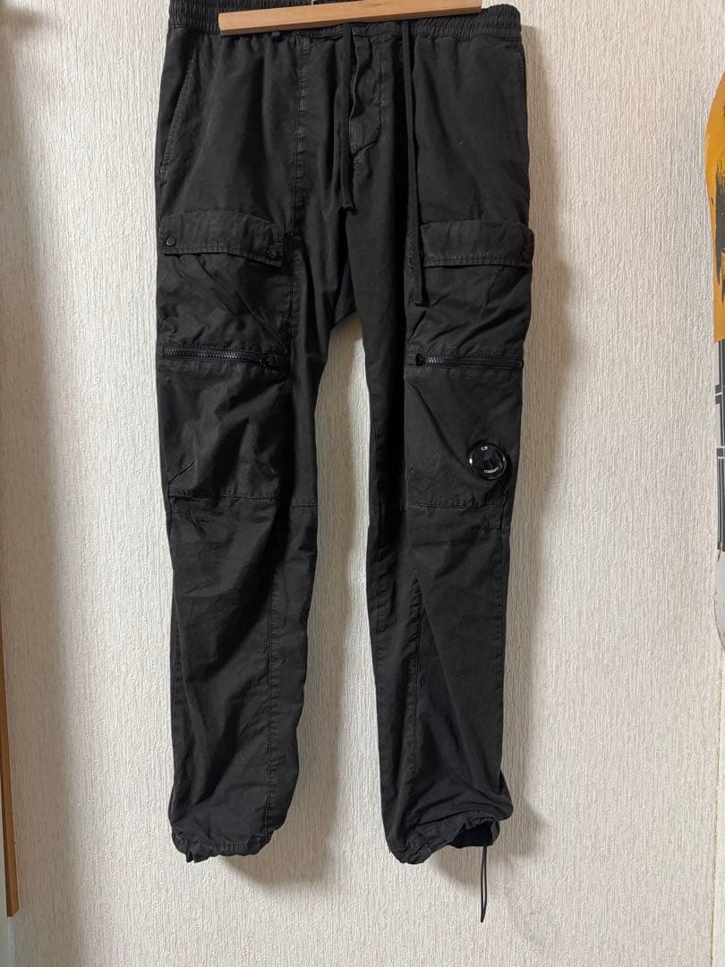 パンツ C.P. COMPANY 24SS CARGO TRACK PANTS
