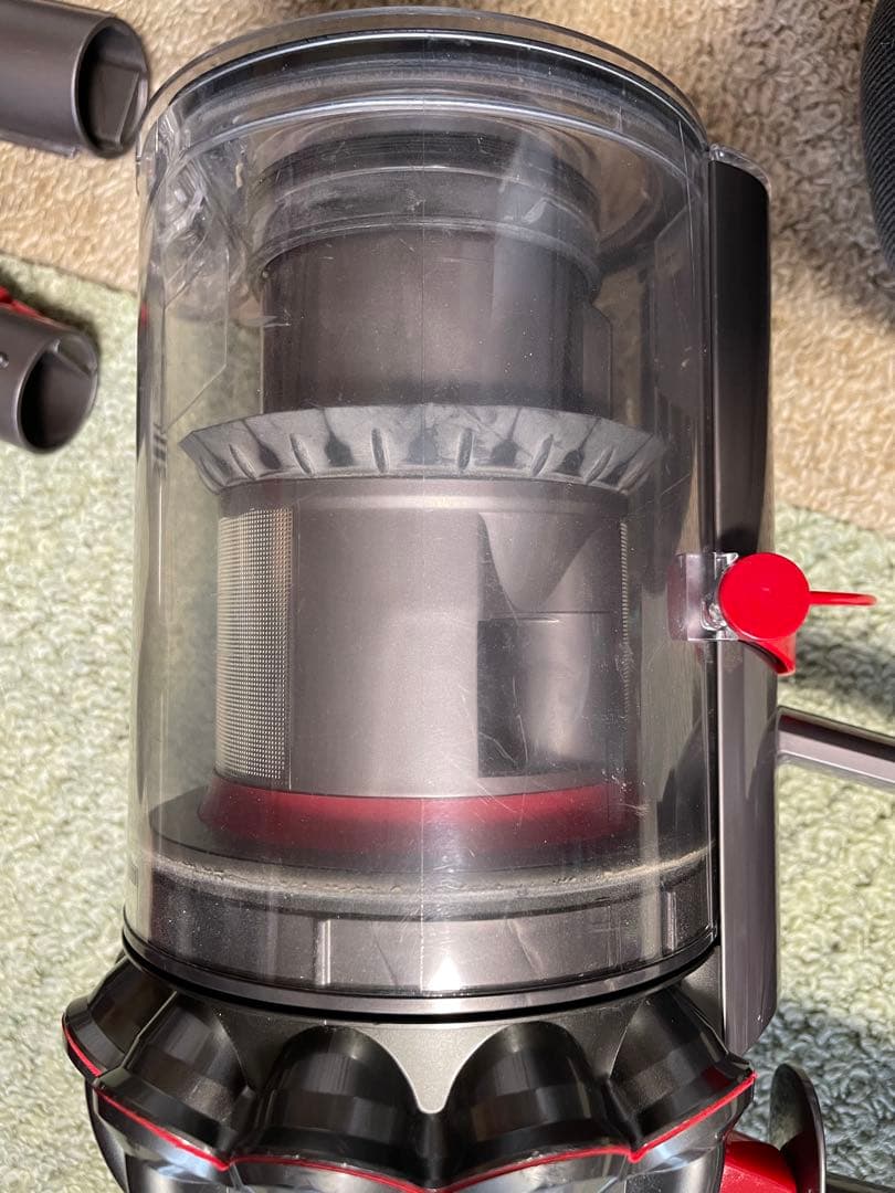 Dyson ダイソン　SV12 コードレスクリーナー