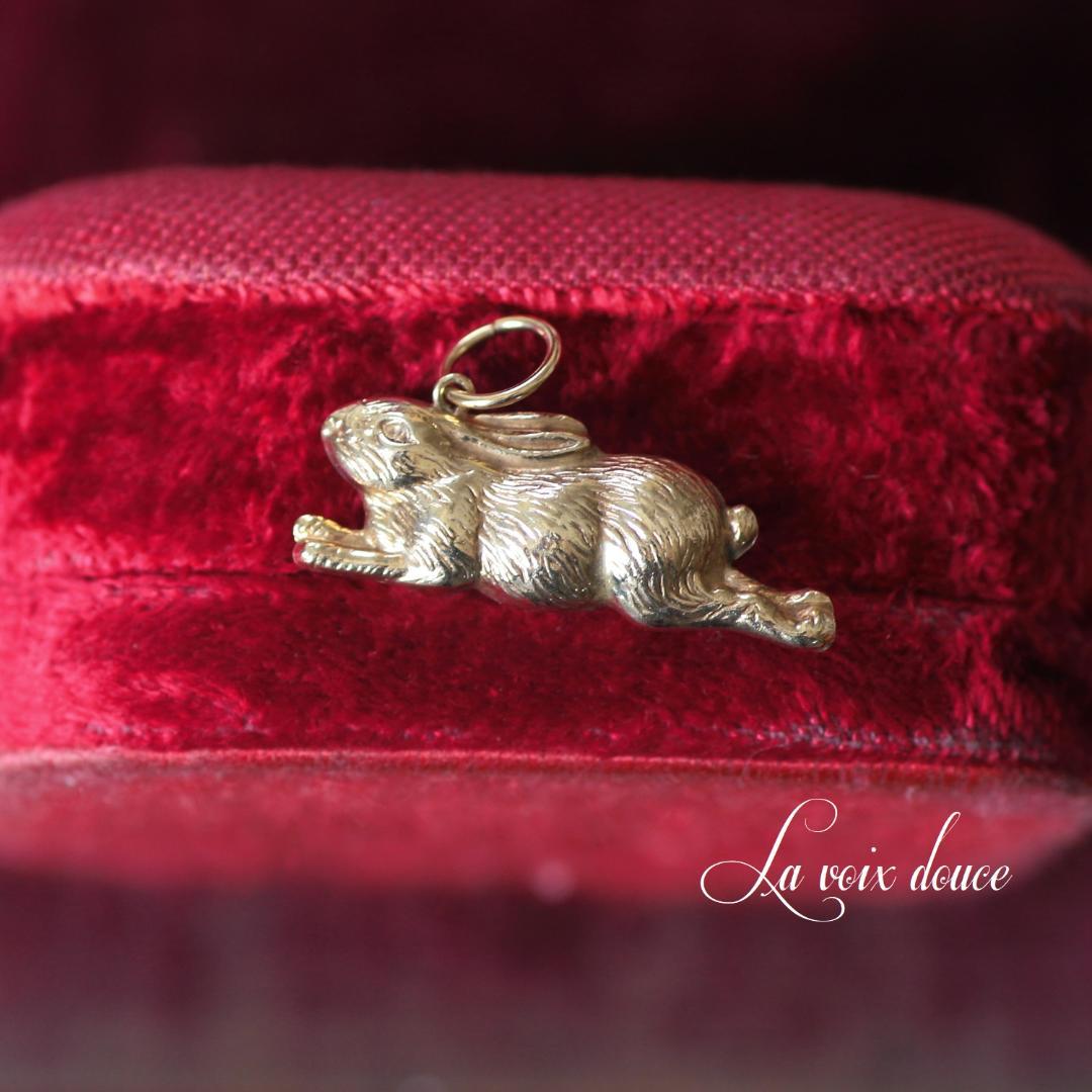 イギリスヴィンテージ　K9　うさぎチャーム/アンティークネックレスリングK18