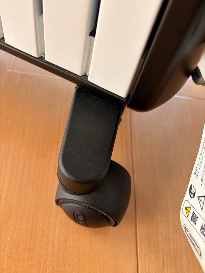 【美品】デロンギマルチダイナミックヒーターMDHAA15WiFi専用ハンガー付