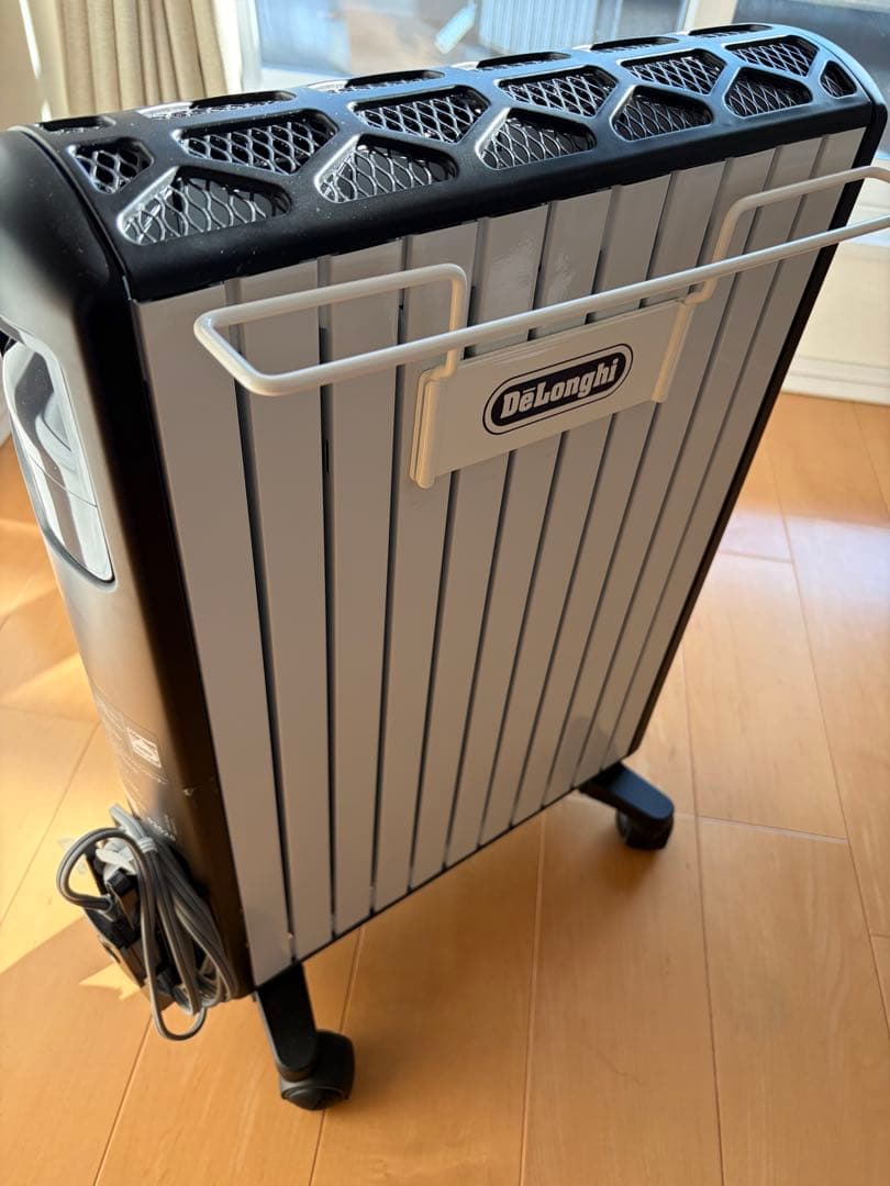 【美品】デロンギマルチダイナミックヒーターMDHAA15WiFi専用ハンガー付