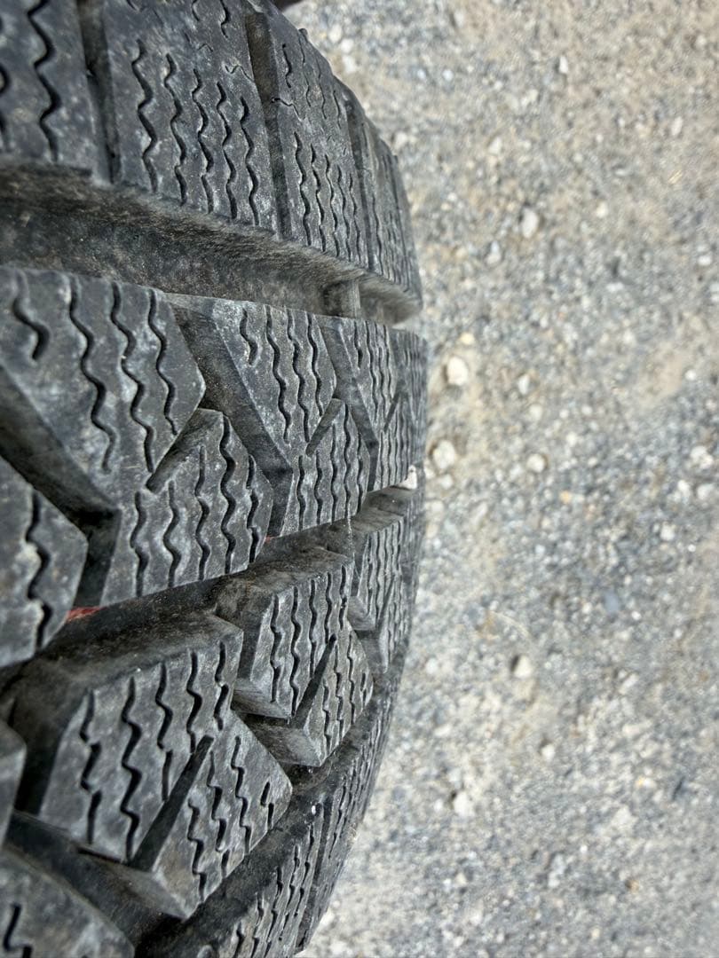 200系 ハイエース スタッドレスBLIZZAK VL1 195/80R15