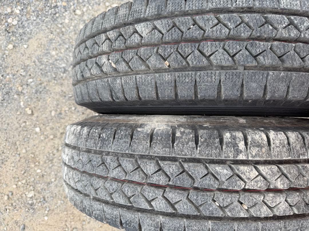 200系 ハイエース スタッドレスBLIZZAK VL1 195/80R15