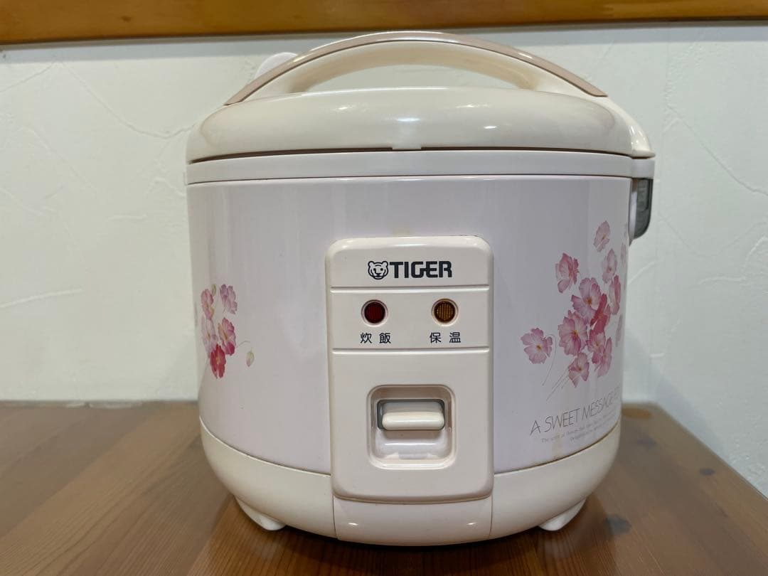 昭和レトロ　TIGER 炊飯器 花柄　3合炊き