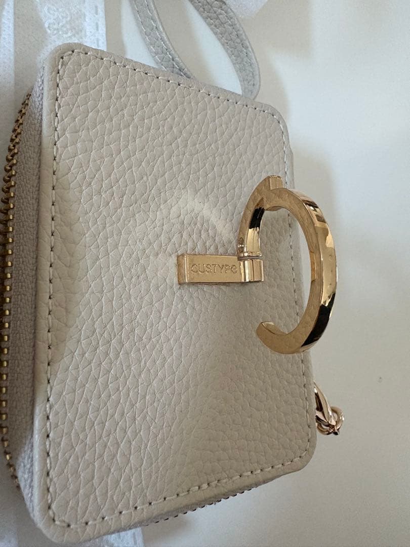 CUSTYPE スマホケース　iPhone15