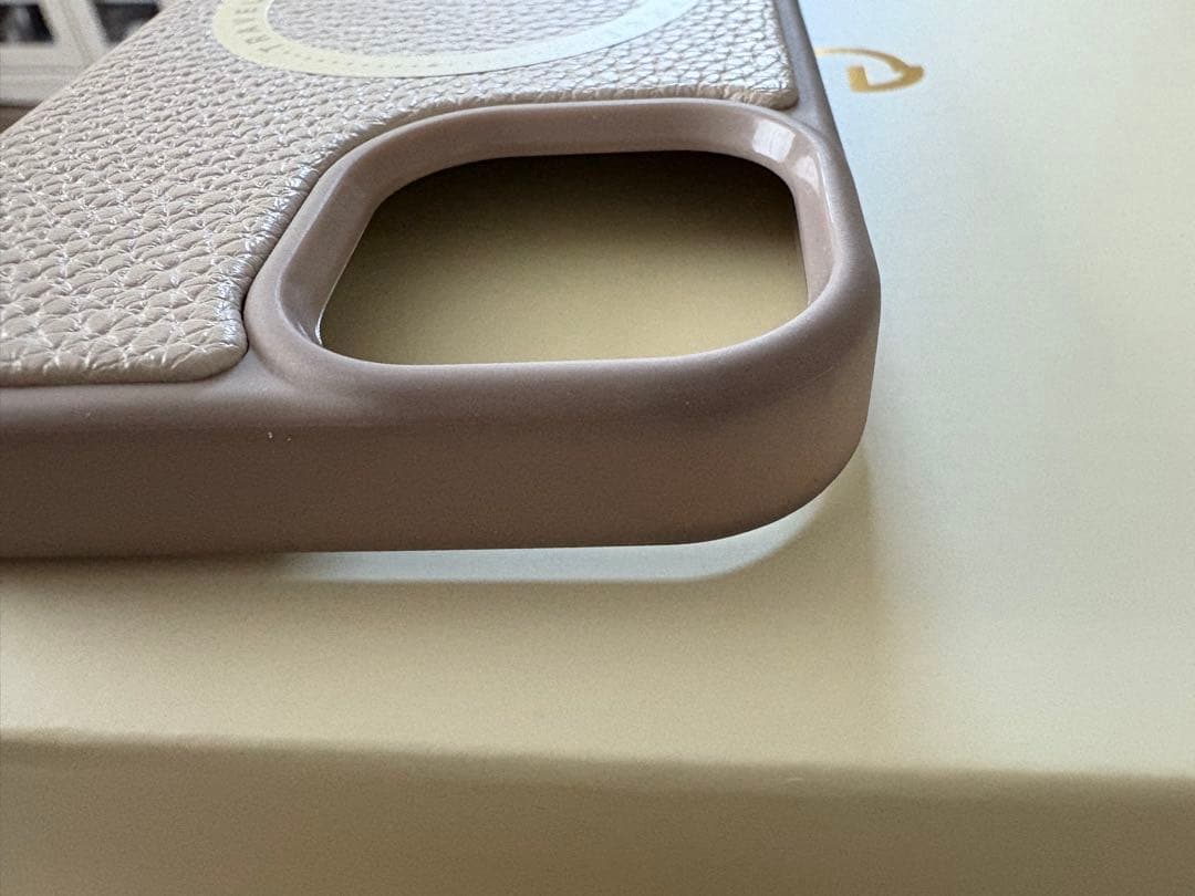 CUSTYPE スマホケース　iPhone15