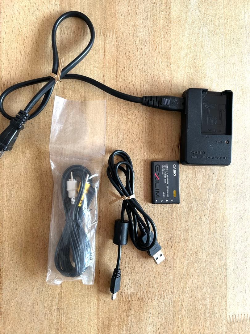 【人気色】CASIO EXILIM EX-Z77 ピンク