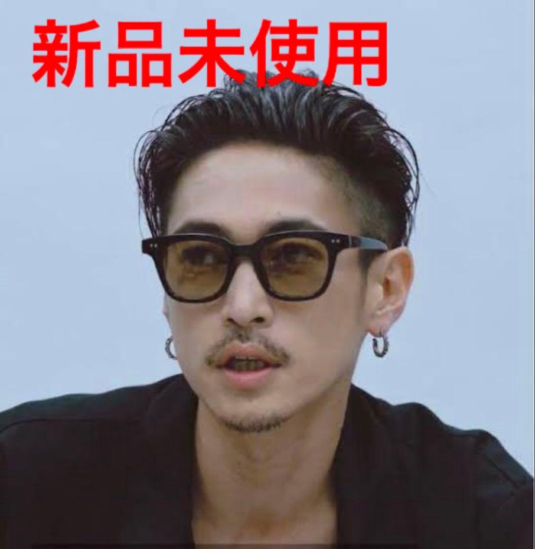 ブラックフレーム ブラウンレンズ サングラス