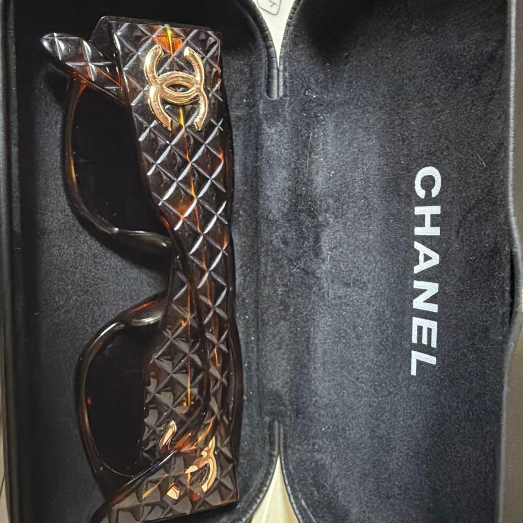 CHANEL ブラウン サングラス キルティングデザイン