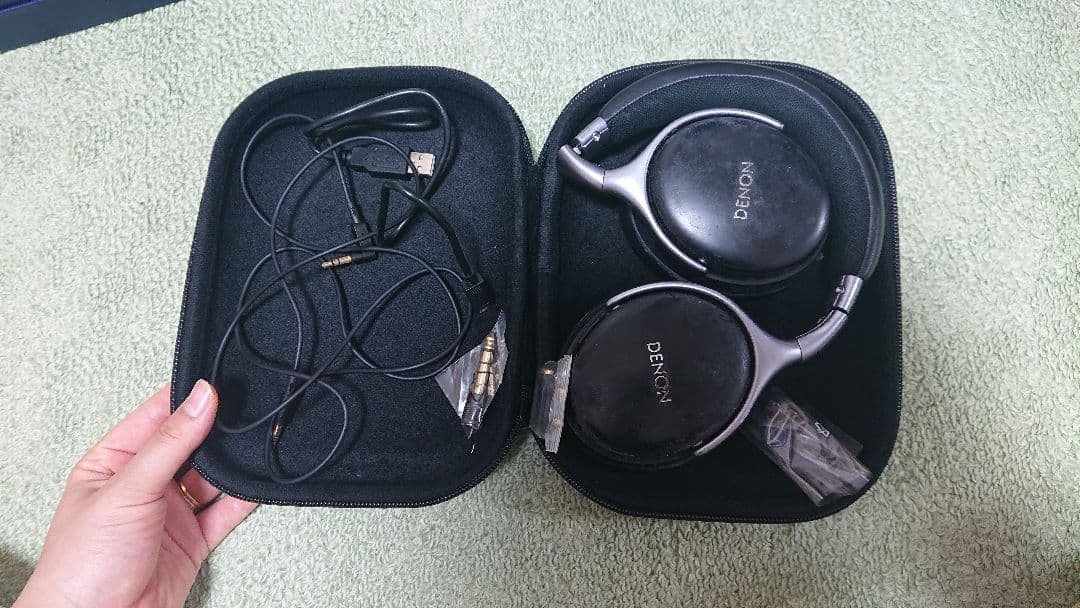 DENONワイヤレスヘッドフォン