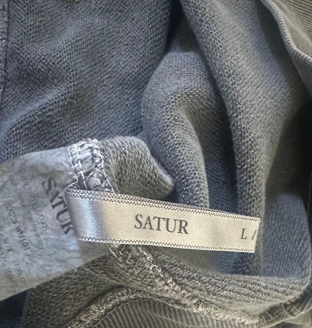 SATUR トレーナー　韓国