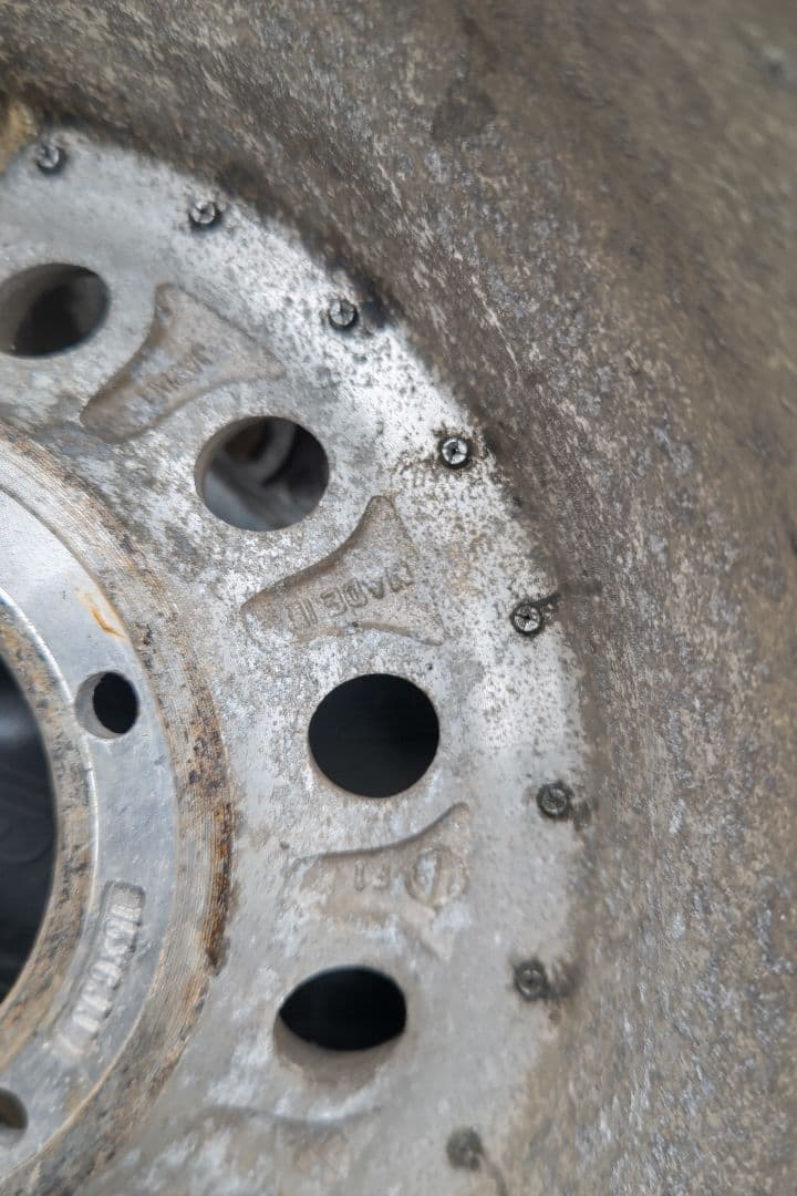 ジープ　ジムニー　15インチ タイヤ・ホイールセット