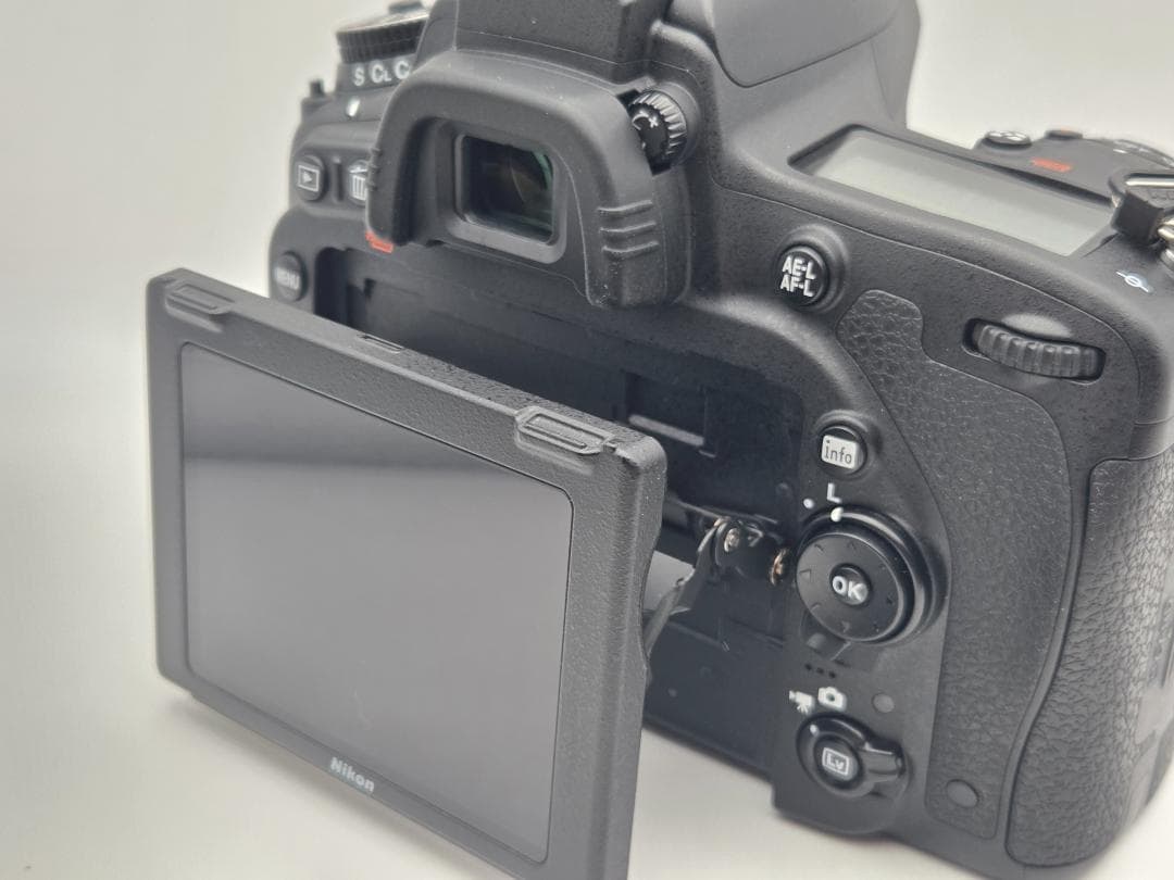 ニコン　NIKON D750 ボディ ブラック 4,885ショット