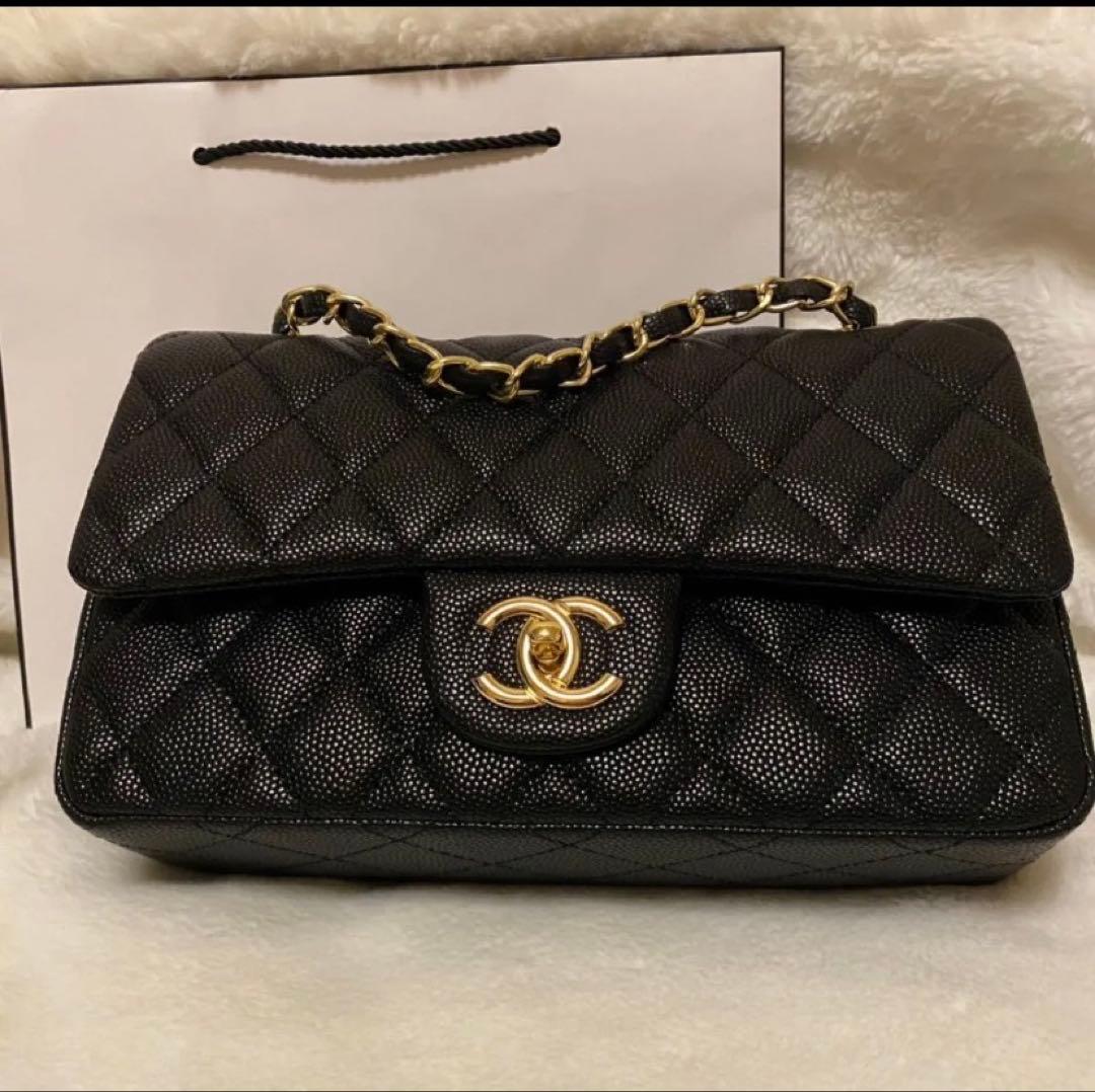 CHANEL ノベルティキャビアスキン