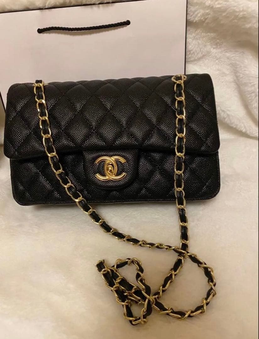 CHANEL ノベルティキャビアスキン