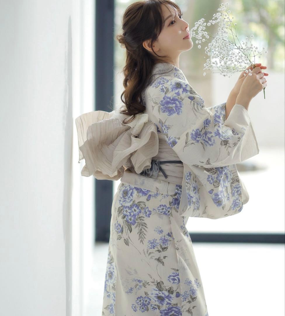 ［新品未使用］浴衣5点セット （ゆかた・しわへこ帯・下駄・着付け本・腰ひも）