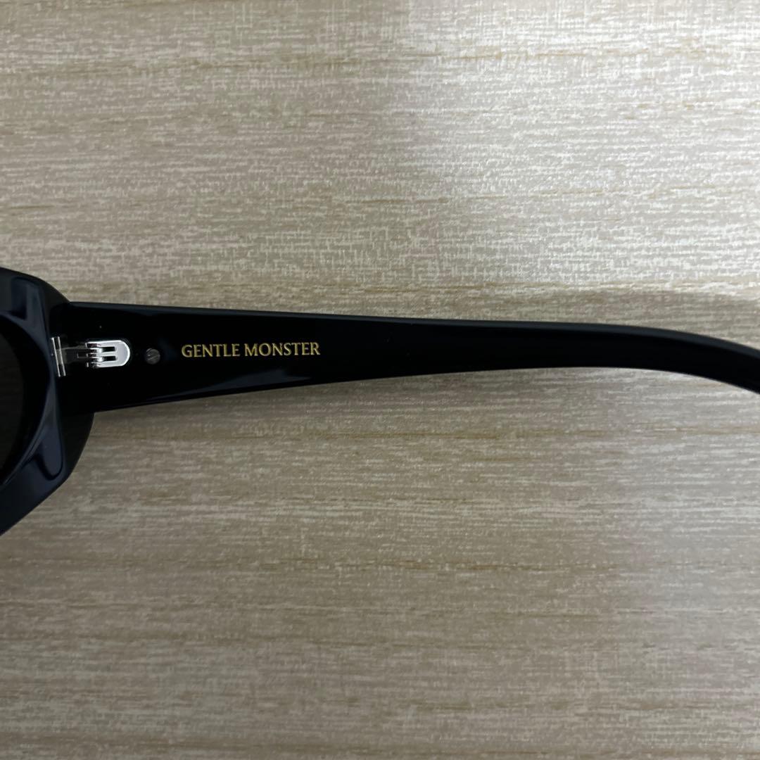 GENTLE MONSTERサングラスBLANC-01