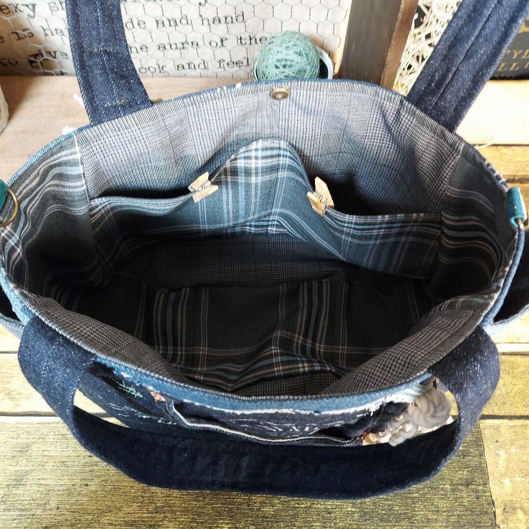 刺繍デニムバック　No.661　デニムリメイク　刺繍バック　丸いバック　月