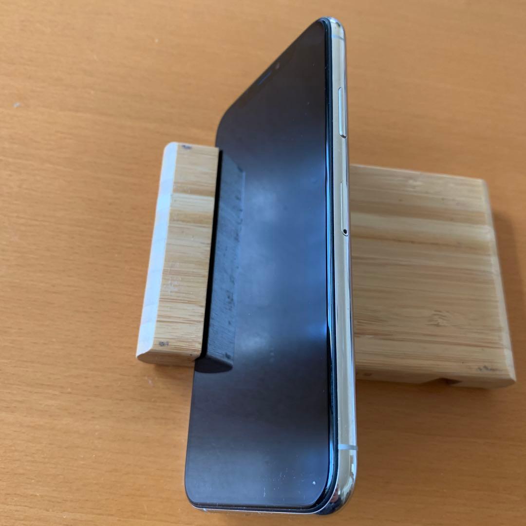 美品iPhoneXS シルバー 64GB SIMフリ-