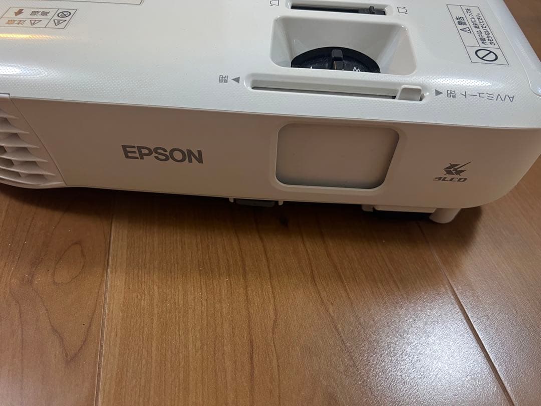 EB-W05 エプソンのプロジェクター ジャンク品