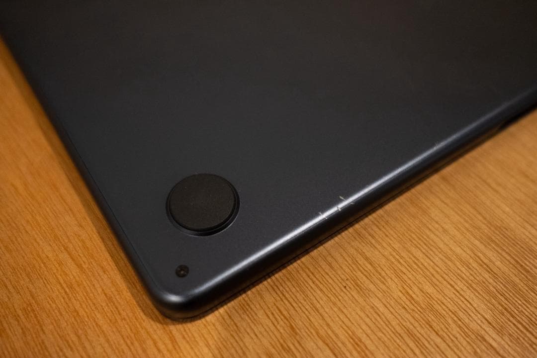 Apple M3搭載 MacBook Air ミッドナイト、8GBメモリ