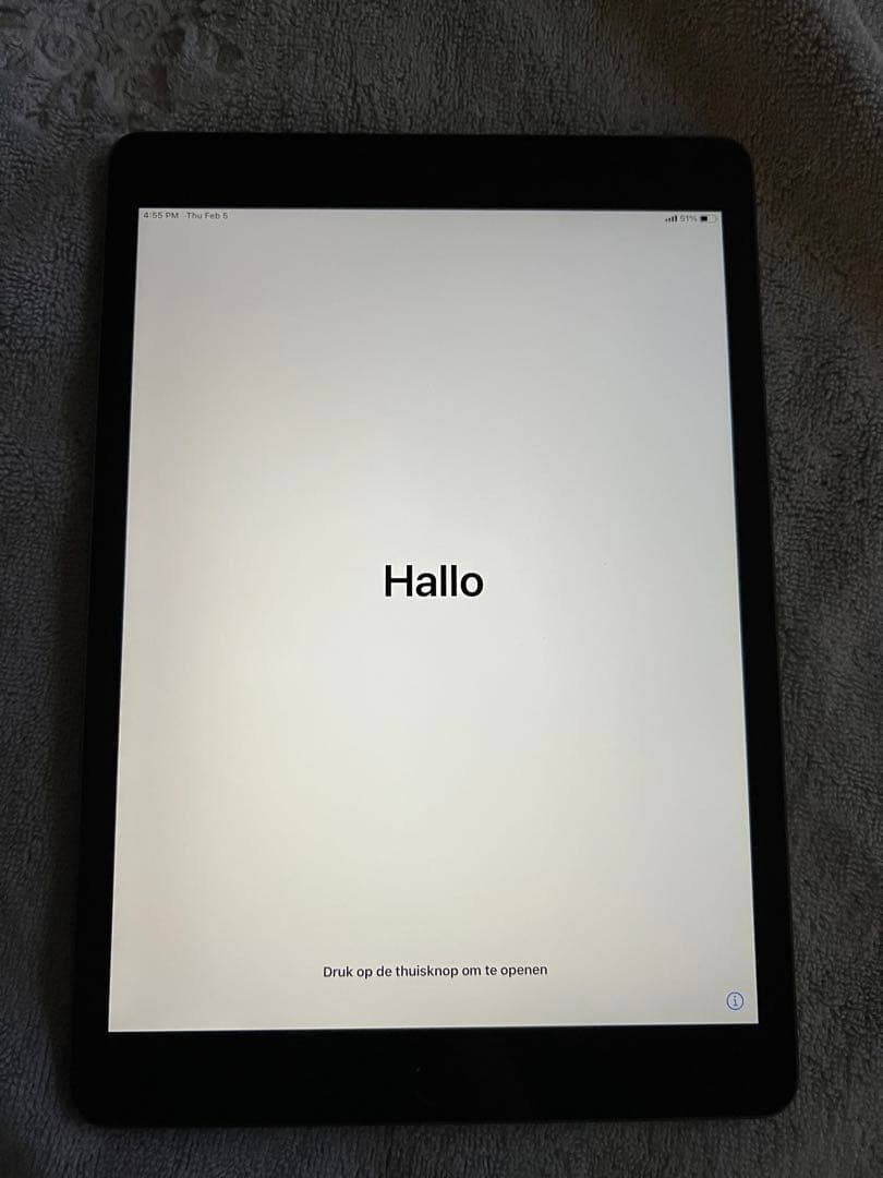 【美品】iPad(第8世代) 10.2インチ 128G cellular 付き