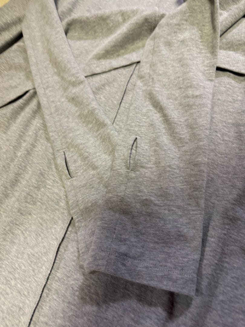 美品ミスターイットグレーkellytbdressロングTシャツ グレー36