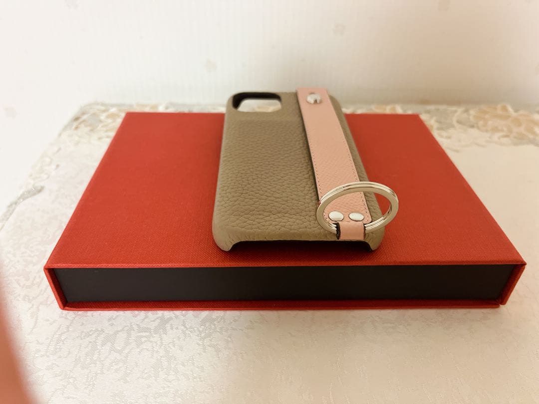 ボナベンチュラ iPhone 13 グレーベージュ/ピンク