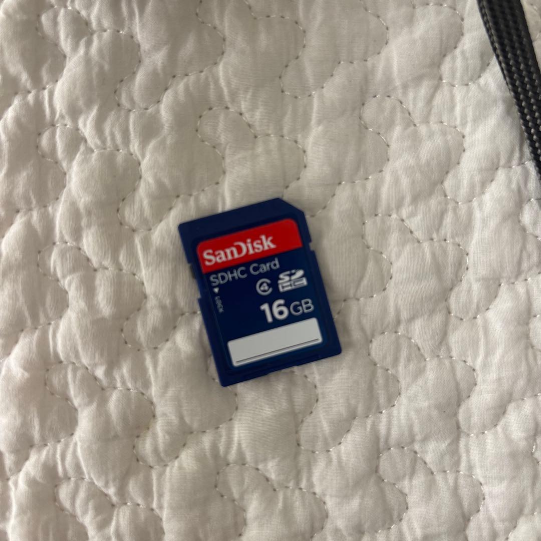 Nikon COOLPIX A10 (SanDiskSDHCカード16GB付き)