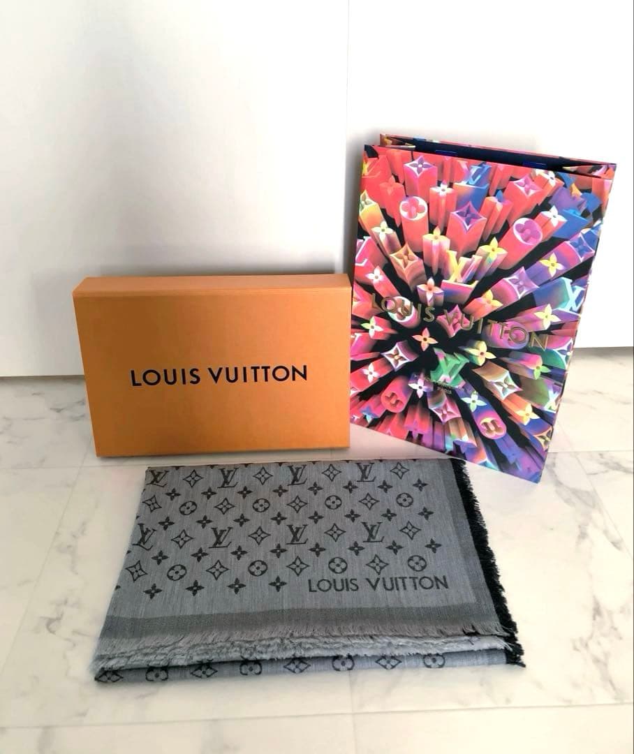 【ルイ ヴィトン】エトール モノグラム エッセンシャル★ストール★グレー★箱付き