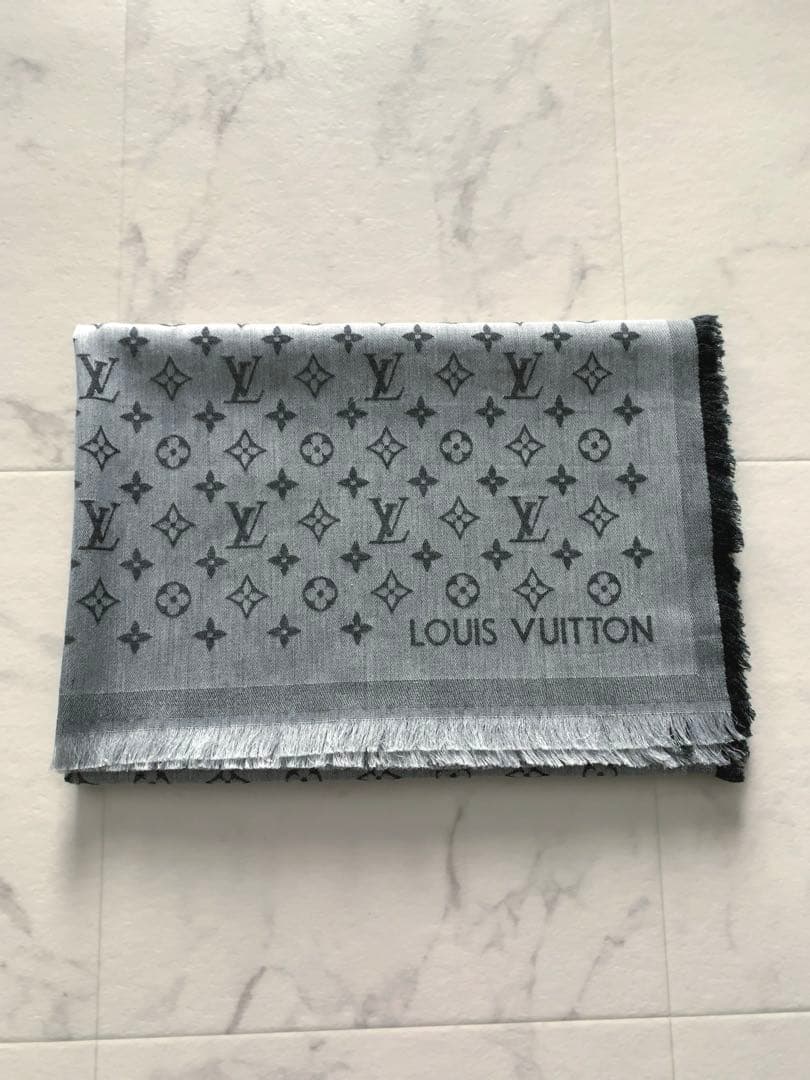 【ルイ ヴィトン】エトール モノグラム エッセンシャル★ストール★グレー★箱付き