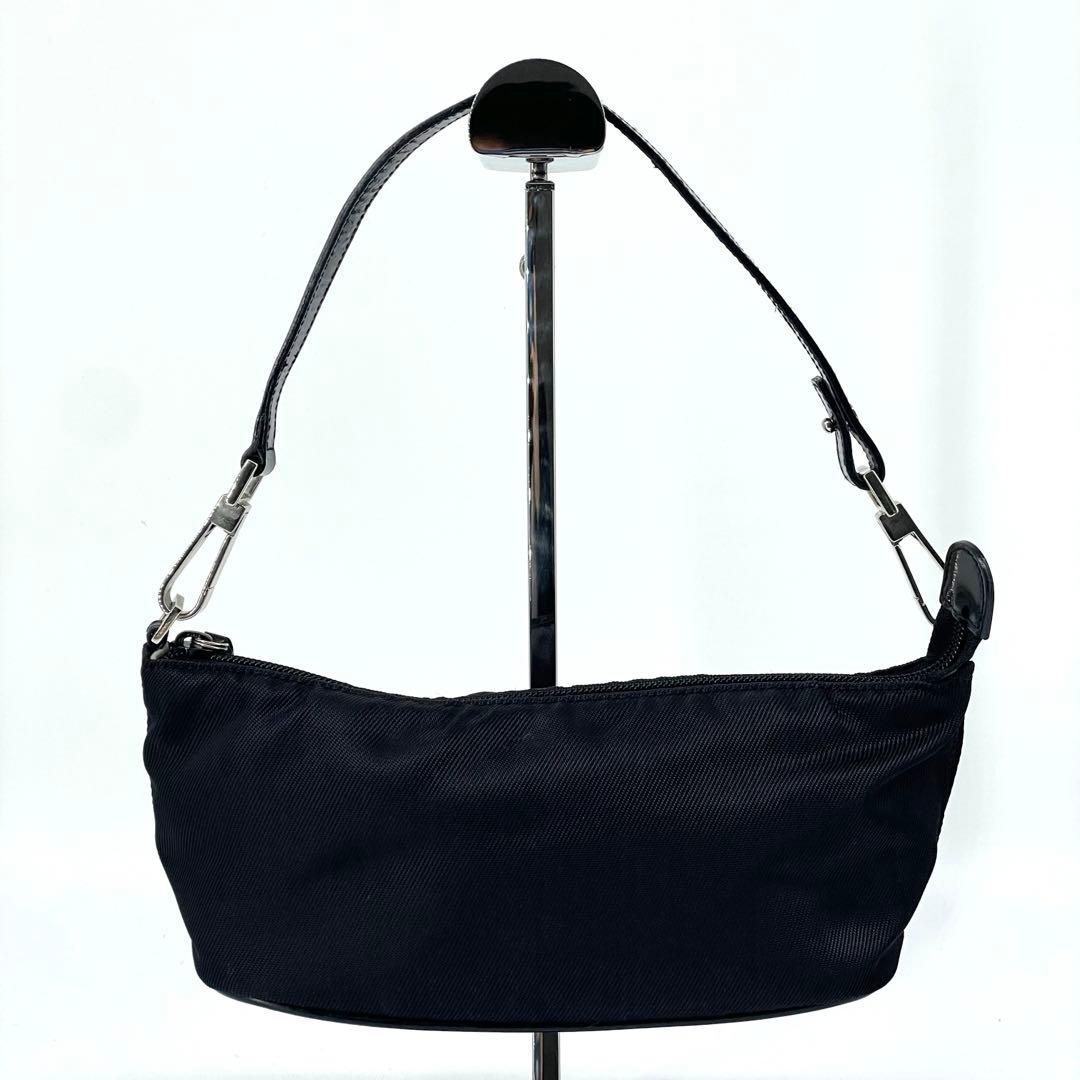 kicks08さん【専用】GUCCI グッチ アクセサリーポーチ