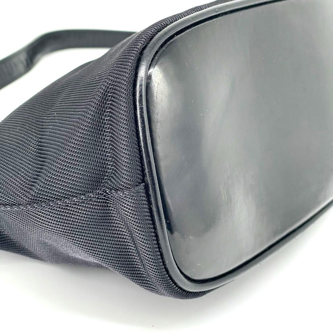 kicks08さん【専用】GUCCI グッチ アクセサリーポーチ